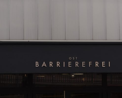 Edelstahlschriften-fuer-Curt-Frenzel-Stadion6