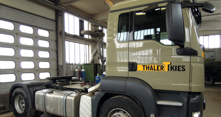 LKW-Beschriftung-Zugmaschine