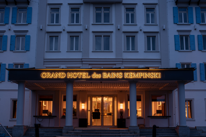 Profil3-leuchtschrift-kempinski (3)