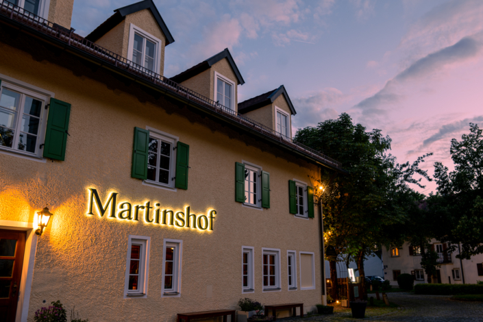 profil3-leuchtschrift-martinshof-010